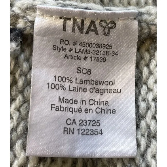Women's TNA Aritzia Sea To Sky Lambs Wool Sweater Full Zip Cowichan Small - Picture 8 of 11